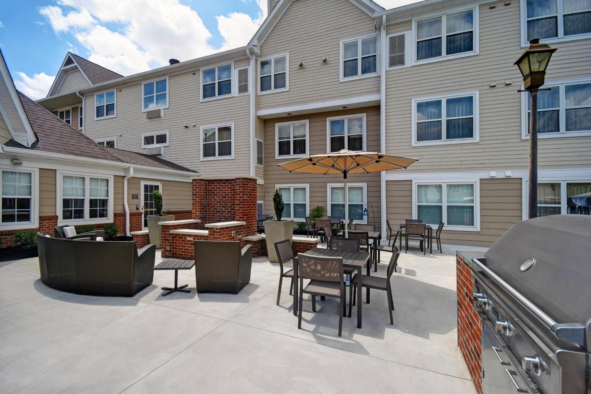 Residence Inn Louisville Airport Екстер'єр фото