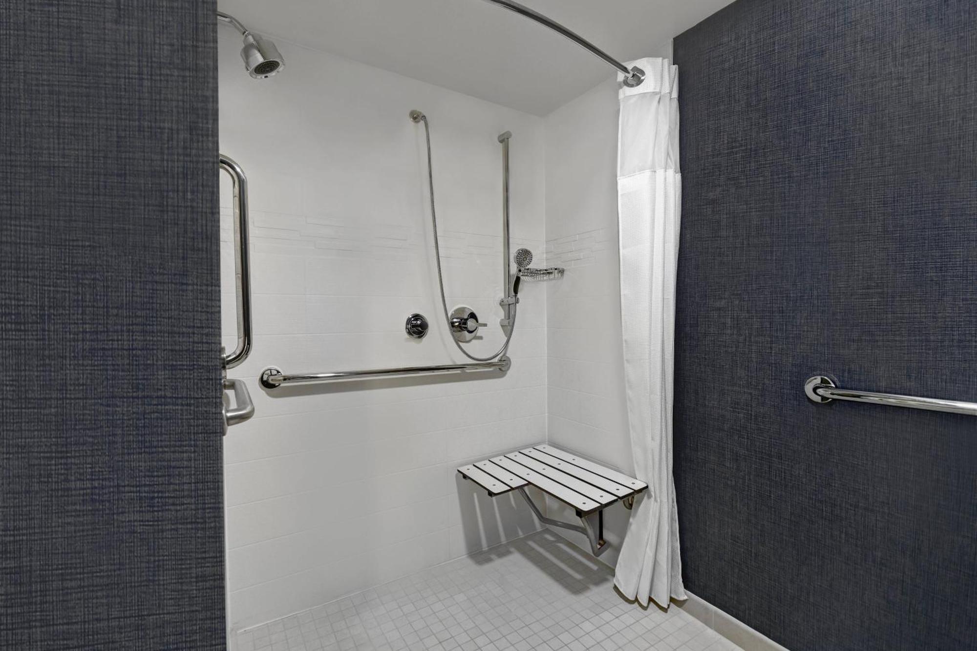 Residence Inn Louisville Airport Екстер'єр фото