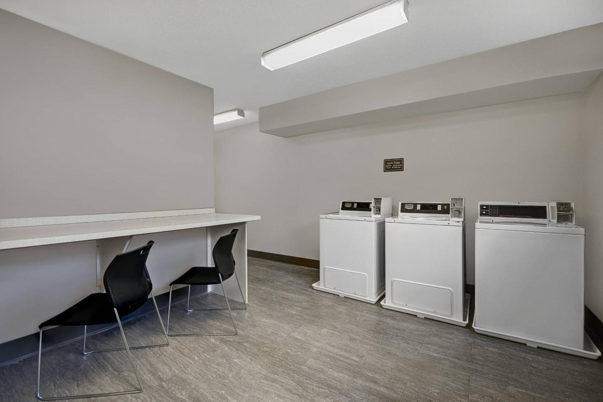 Residence Inn Louisville Airport Екстер'єр фото