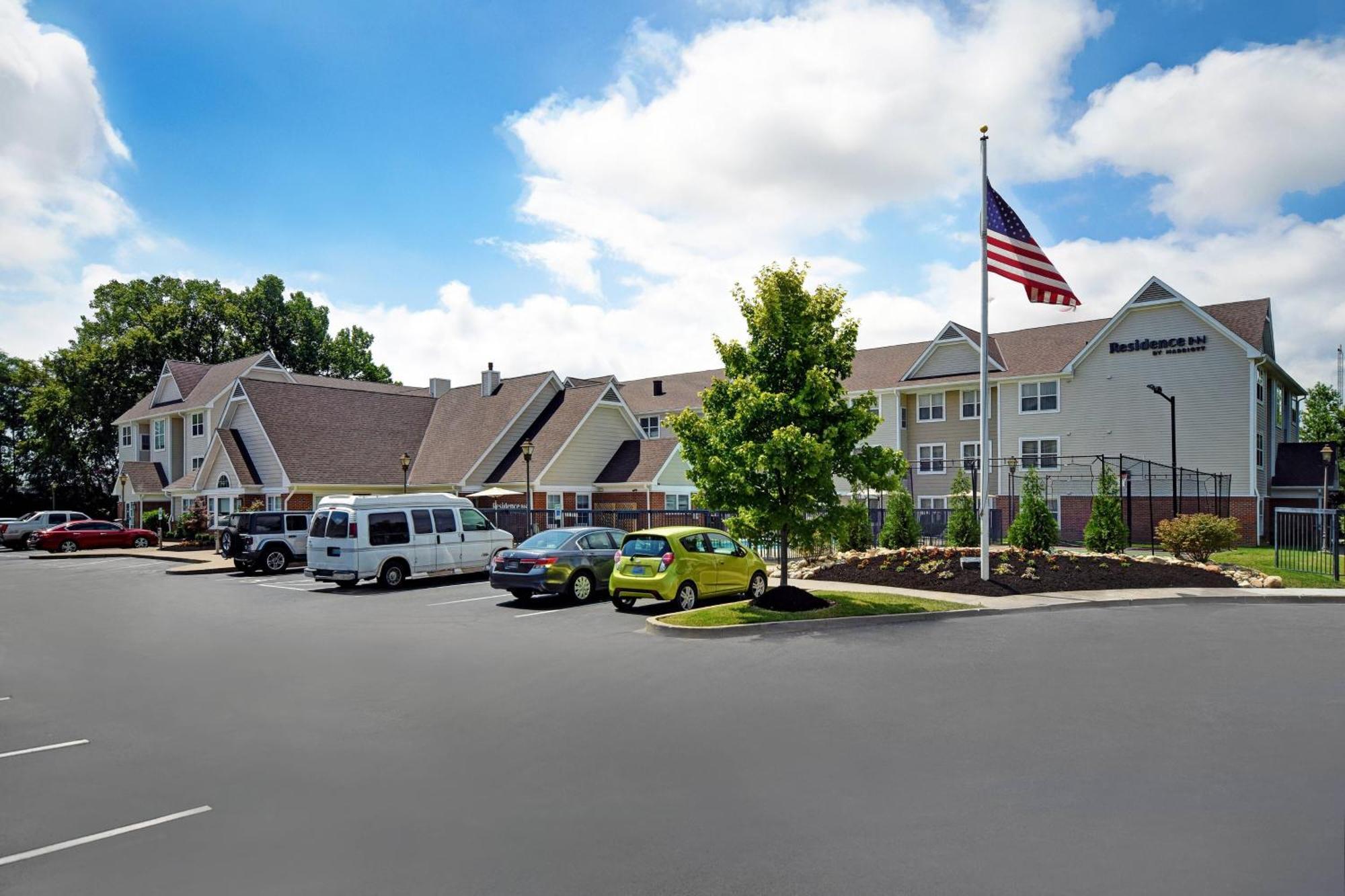 Residence Inn Louisville Airport Екстер'єр фото