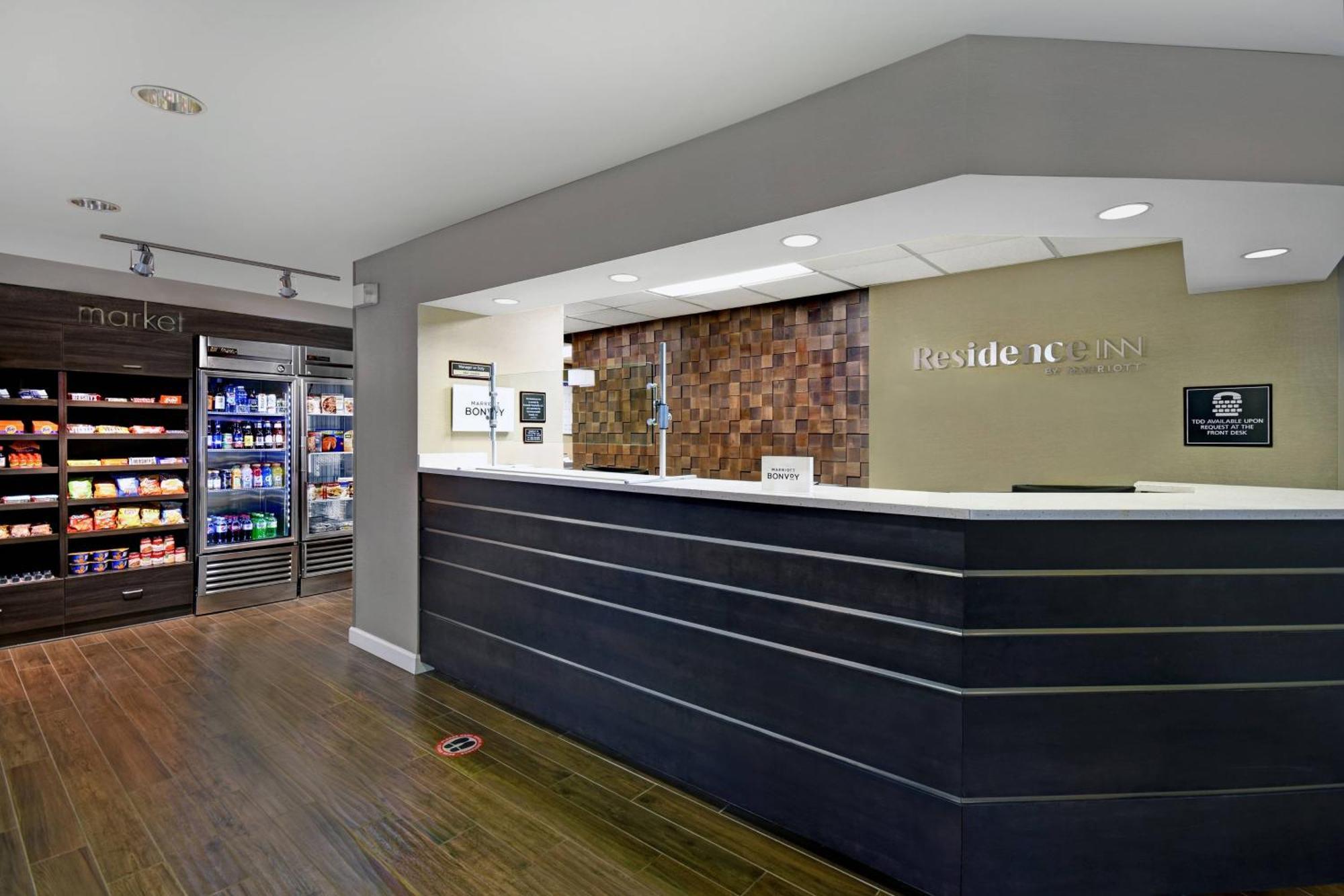 Residence Inn Louisville Airport Екстер'єр фото