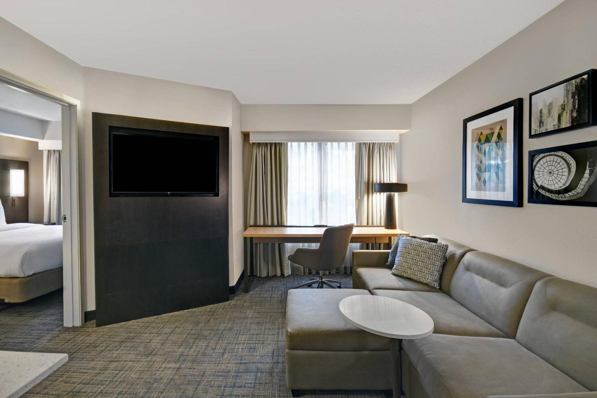 Residence Inn Louisville Airport Екстер'єр фото