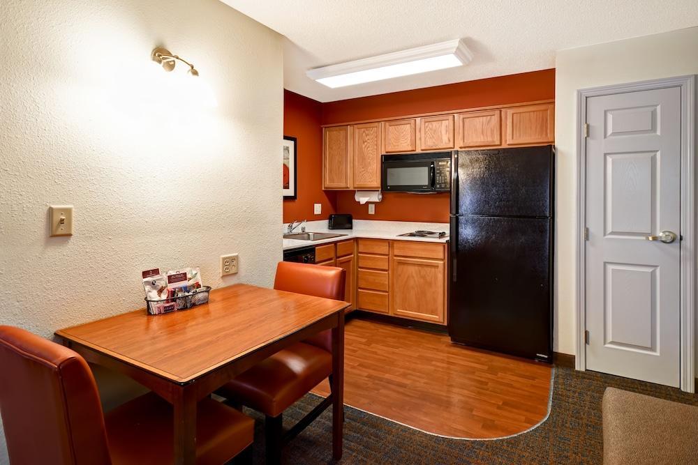 Residence Inn Louisville Airport Екстер'єр фото