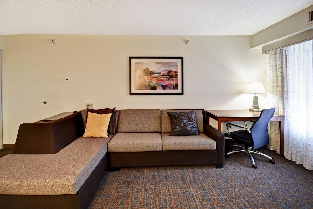 Residence Inn Louisville Airport Екстер'єр фото